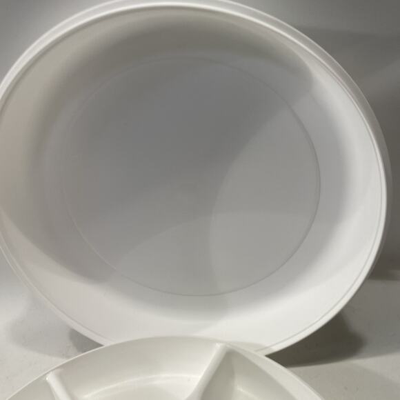 Tupperware 6 Divided Veggie/Fruit Tray #1666/5 Dip Serving Dip Bowl White - Picture 3 of 7